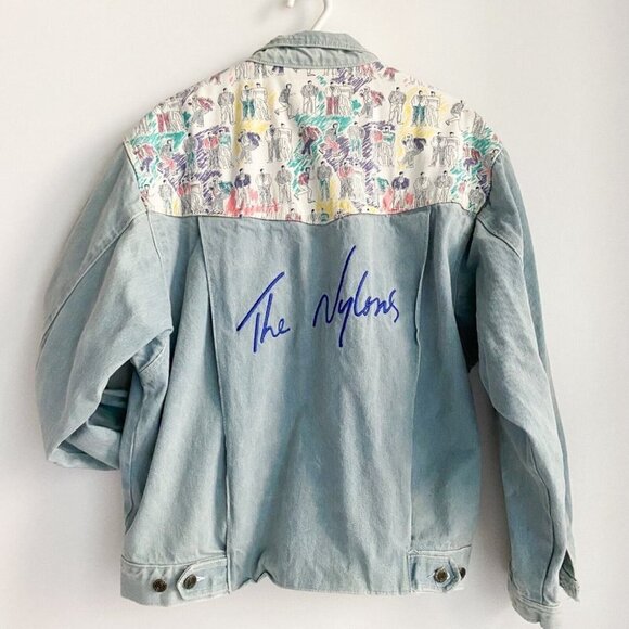 Vintage 80s " The Nylons"  Band Light Wash Denim Patchwork Embroidered Jacket L - Picture 7 of 8